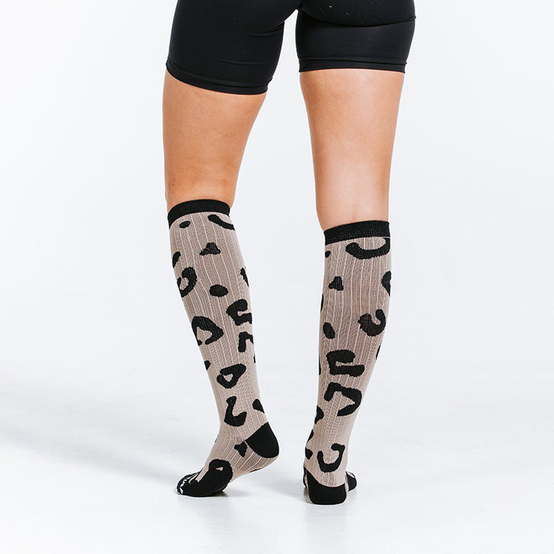 Load image into Gallery viewer, Pro Compression - Marathon, leopard