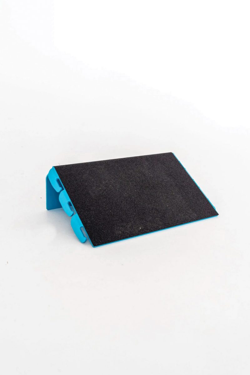 Load image into Gallery viewer, Slant Board Guy - The Flex - Slant Board 2.0