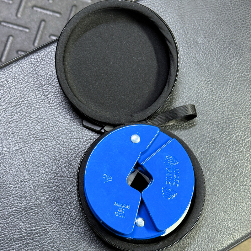 Load image into Gallery viewer, Micro Gainz - Hard Shell Case for 1lb & 1.25lb Dumbbell Plates