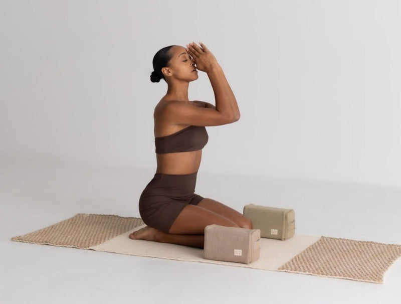 Load image into Gallery viewer, Oko Living - Diamond Yoga Mat - Clay & Cream 7mm