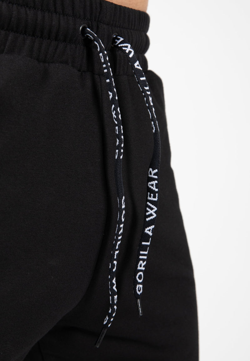 Load image into Gallery viewer, Gorilla Wear - Cisco Shorts - Black/White