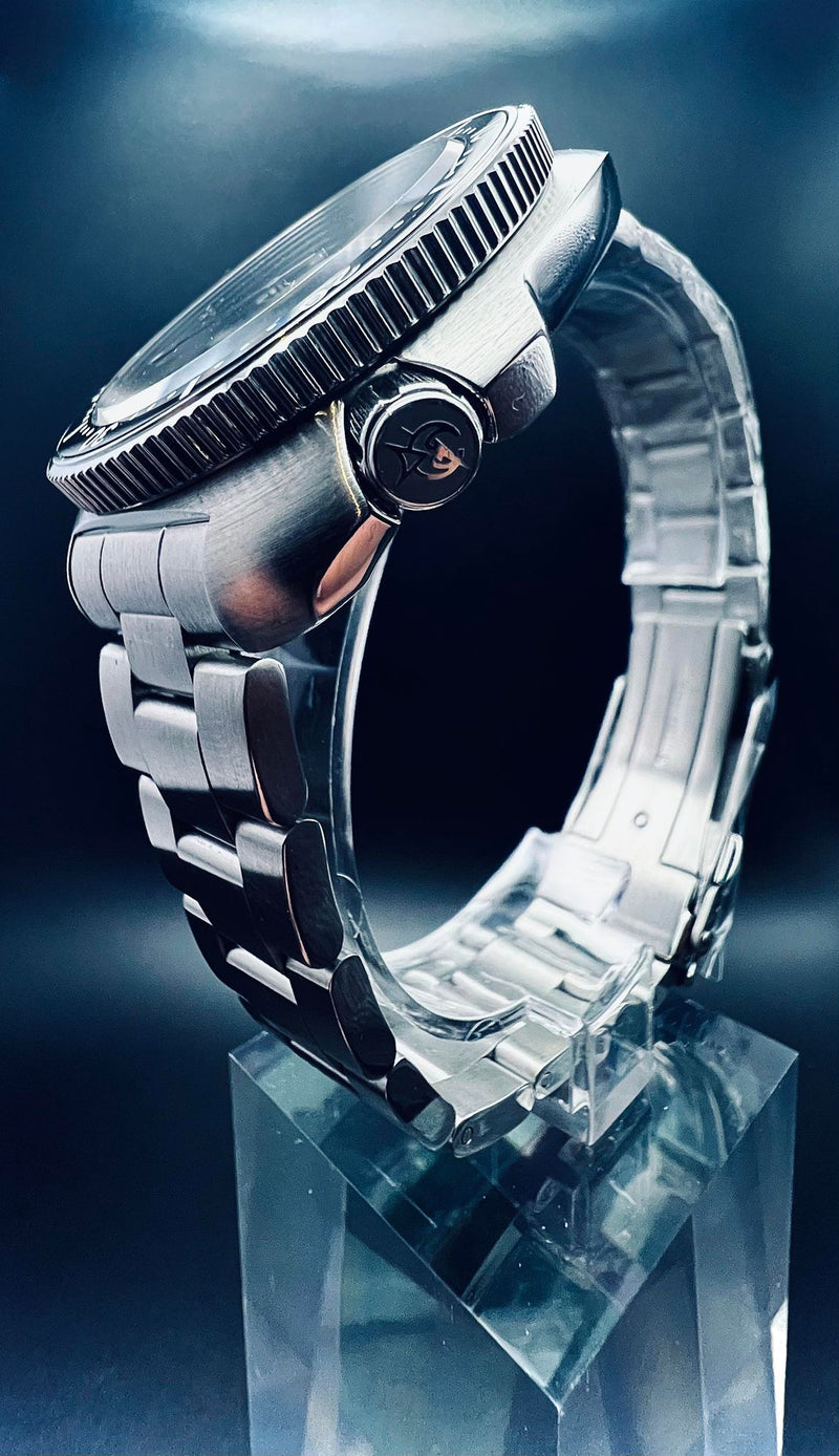 Load image into Gallery viewer, Ataclete - Ataclete Triton Dive Watch