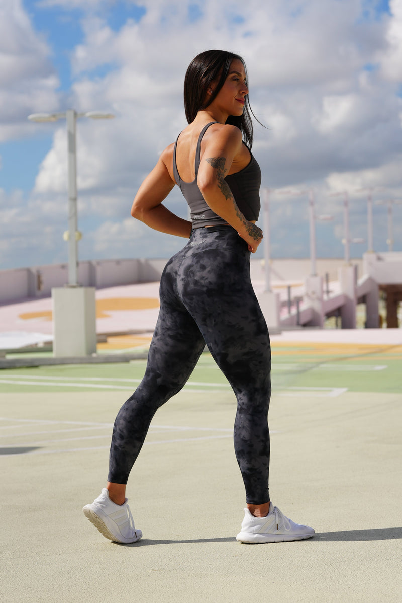 Load image into Gallery viewer, Peachy Athletic - Elysium Performance Leggings