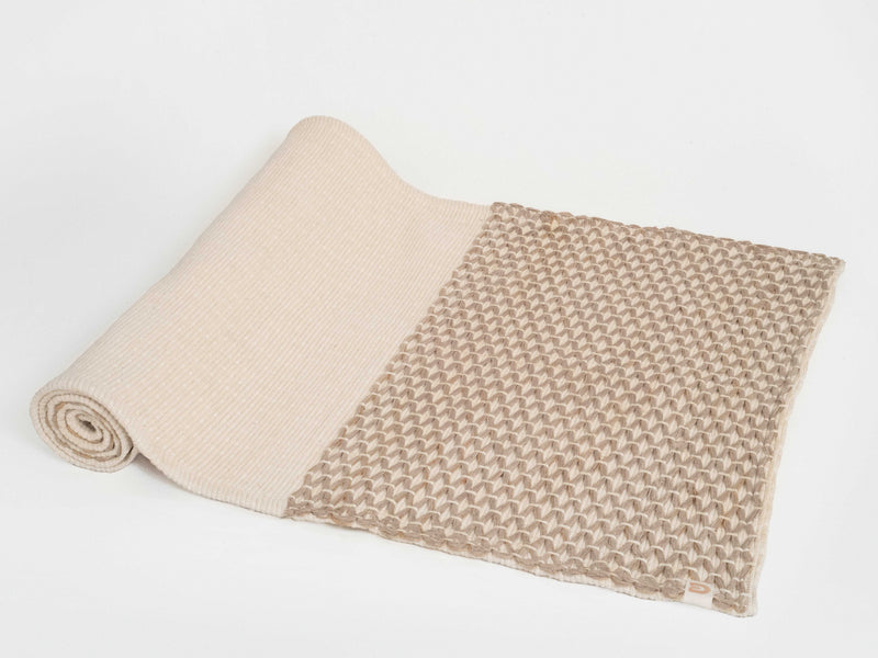 Load image into Gallery viewer, Oko Living - Diamond Yoga Mat - Clay & Cream 7mm