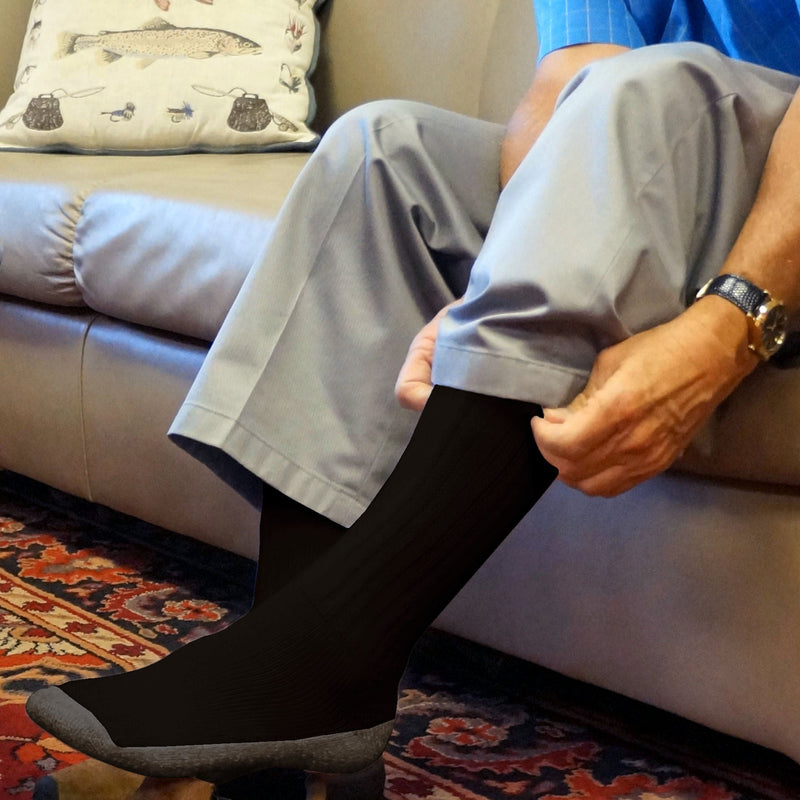 Load image into Gallery viewer, Crazy Compression - Cozy Diabetic Comfort Relax Fit Black Crew Socks
