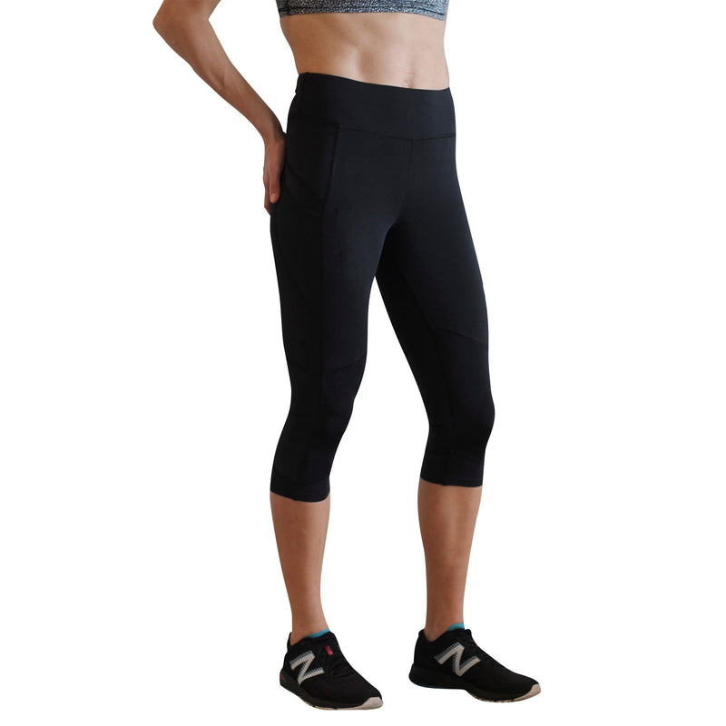 Load image into Gallery viewer, MudGear - Women's Flex-Fit Compression Capri Leggings - XS