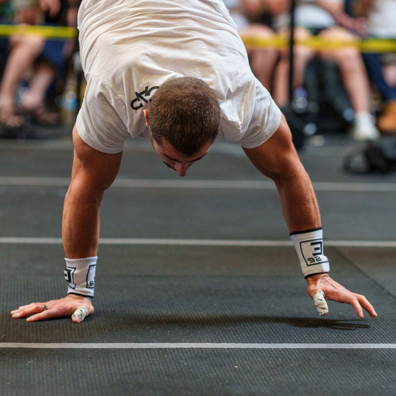 Load image into Gallery viewer, Element 26 - Wrist Sweat Bands