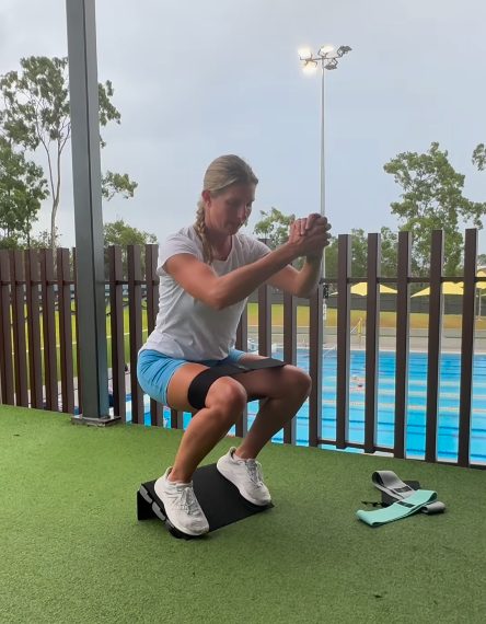 Load image into Gallery viewer, Slant Board Guy - Sbg Workout Accessory Bundle