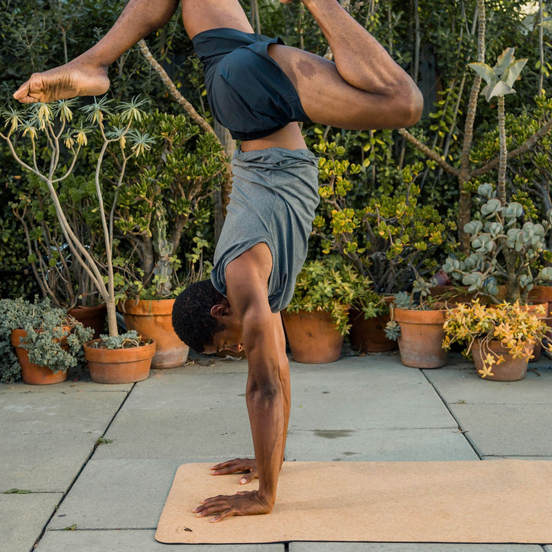 Load image into Gallery viewer, 42 Birds - Extra long cork lightweight yoga mat "The Robin"