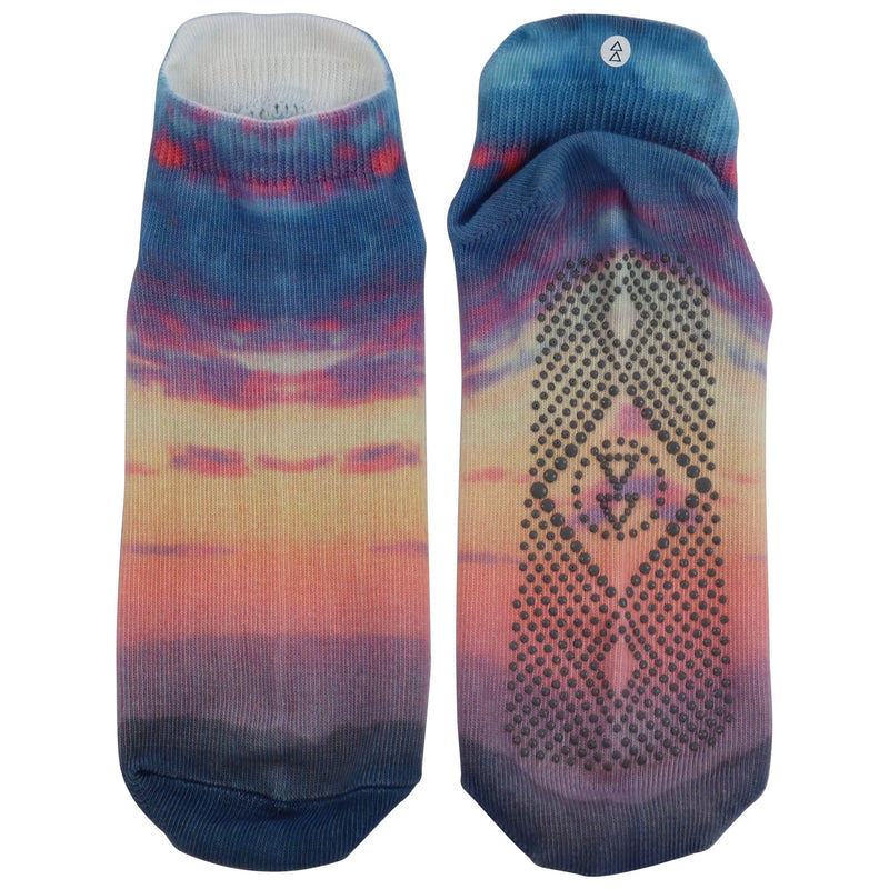 Load image into Gallery viewer, Yoga Design Lab - Yoga Grip Socks
