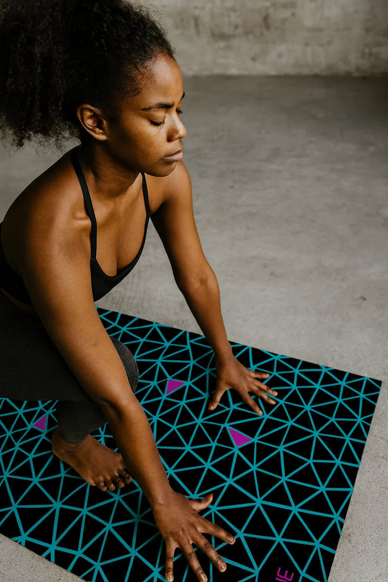 Load image into Gallery viewer, Yune Yoga - Yoga Mat | 6mm Thick | Black | Non-Slip | Eco Friendly | Yune Yoga | Nakata