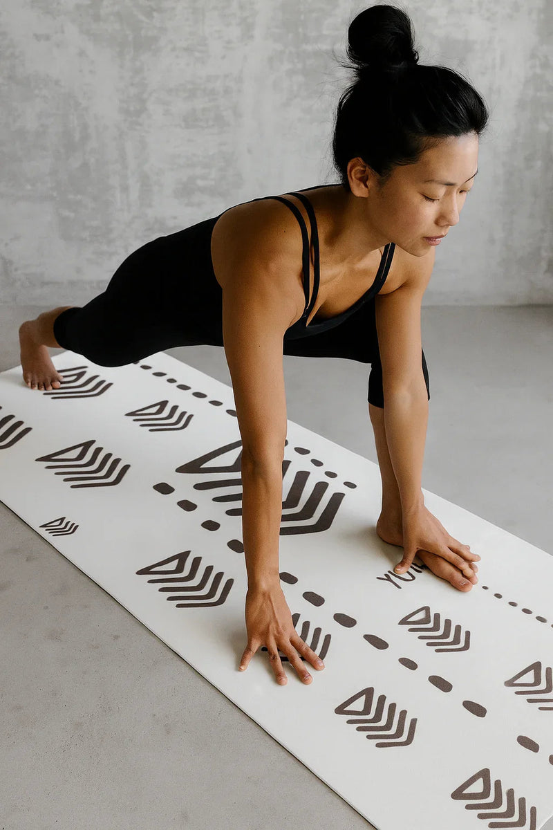 Load image into Gallery viewer, Yune Yoga - Polar Peace — Crag 6mm White Yoga Mat for Hot & Home Practice