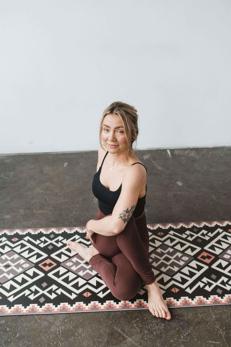 Load image into Gallery viewer, Yune Yoga - Moab Rocks Yoga Mat – 6 mm Extra Thick, Double-Sided Non-Slip, Eco-Friendly PER with Sandstone Design | Yune Yoga