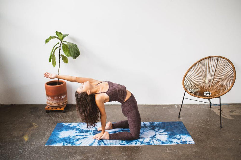 Load image into Gallery viewer, Yune Yoga - Blue Ataraxy Yoga Mat – 6mm Eco-Friendly, Non-Slip & Cushioned | Yune Yoga