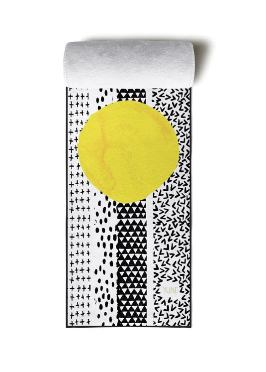 Yune Yoga - Yoga Towel | Non Slip Silicon Nubs | Absorbent Microfiber | White Black | Yune Yoga | The Jagger