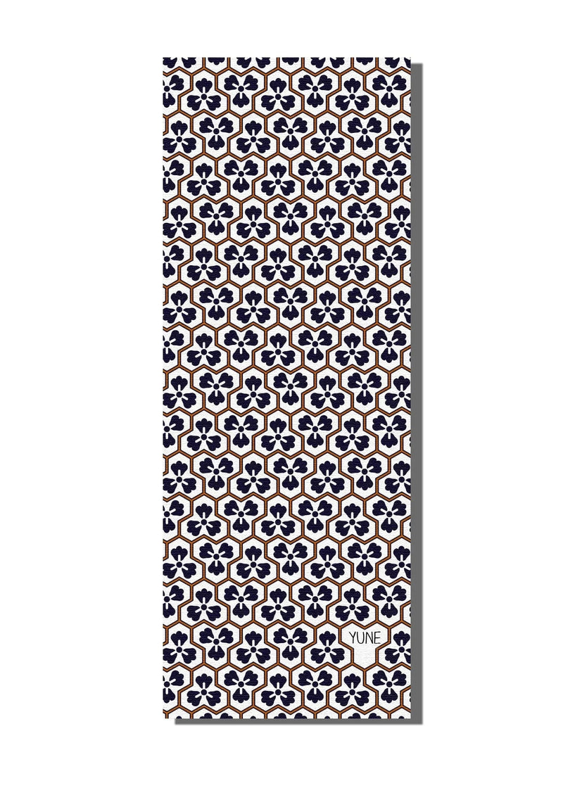 Load image into Gallery viewer, Yune Yoga - Kafka Trekk Travel Yoga Mat
