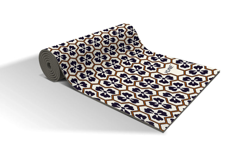 Load image into Gallery viewer, Yune Yoga - Kafka Trekk Travel Yoga Mat