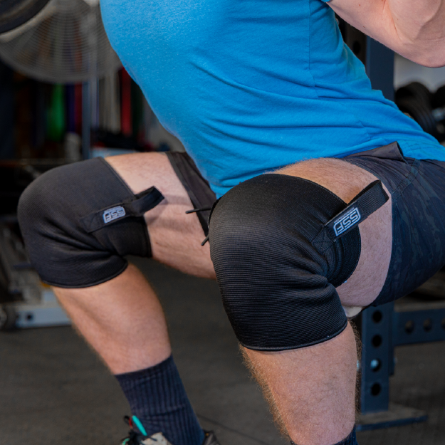 Load image into Gallery viewer, Serious Steel Fitness - Knee Sleeves (3-Ply Pull Tab / Easy on and off)