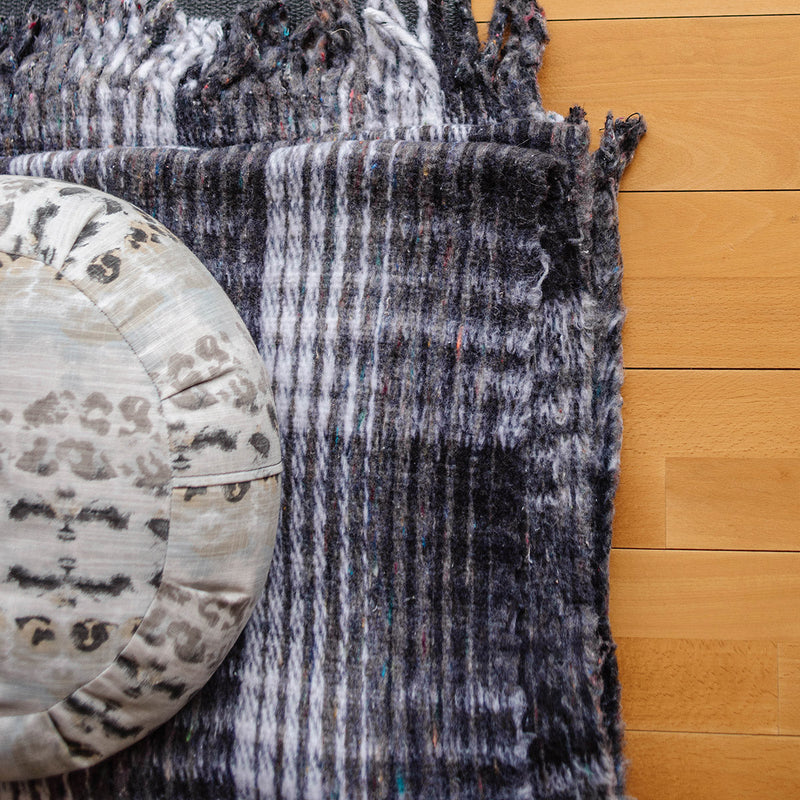 Load image into Gallery viewer, Yoga Design Lab - Recycled Plaid Yoga Blanket