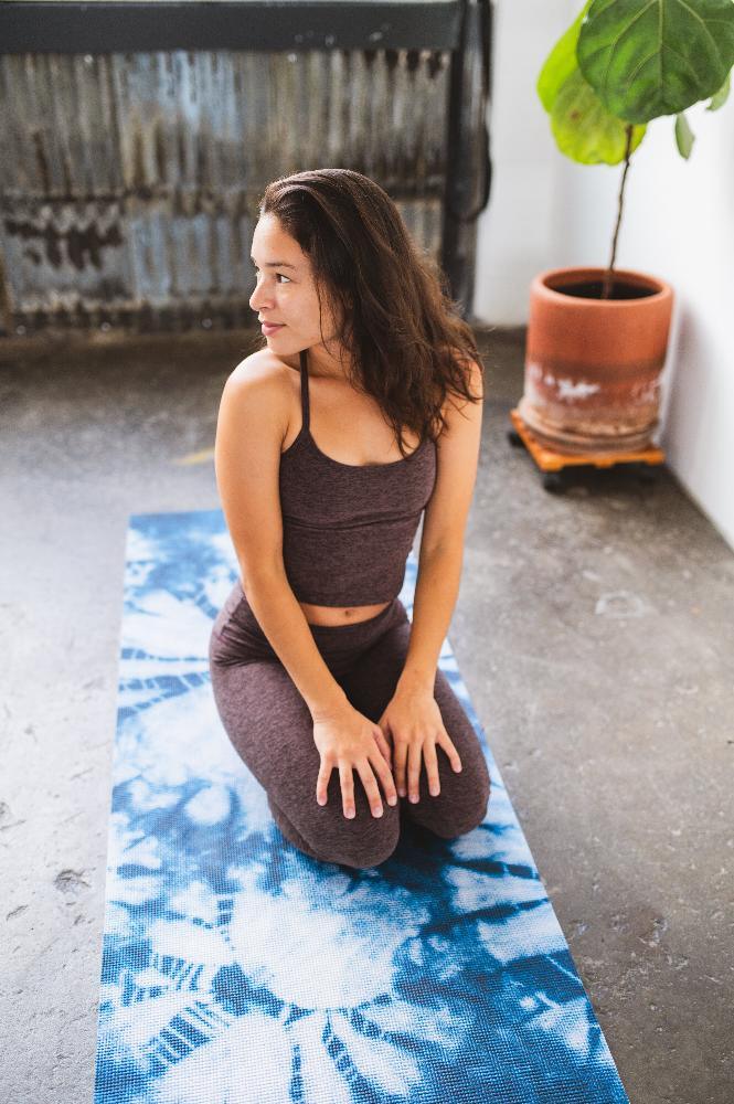 Load image into Gallery viewer, Yune Yoga - Blue Ataraxy Yoga Mat – 6mm Eco-Friendly, Non-Slip & Cushioned | Yune Yoga