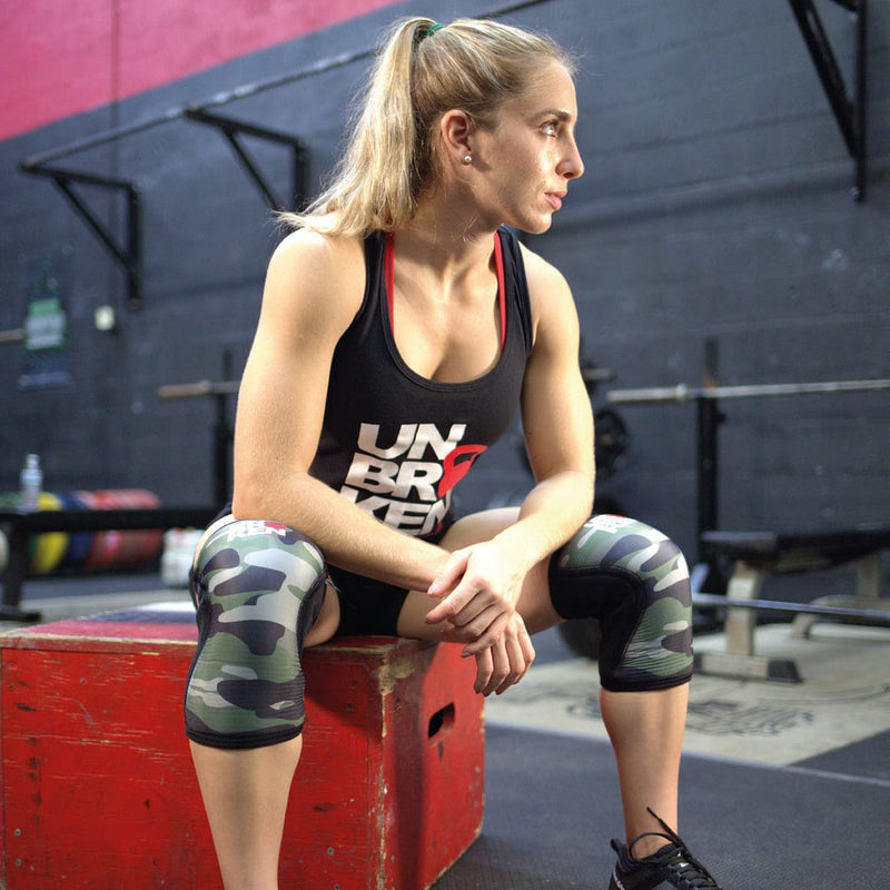 Load image into Gallery viewer, Unbrockenshop - Single Knee Sleeve Camo