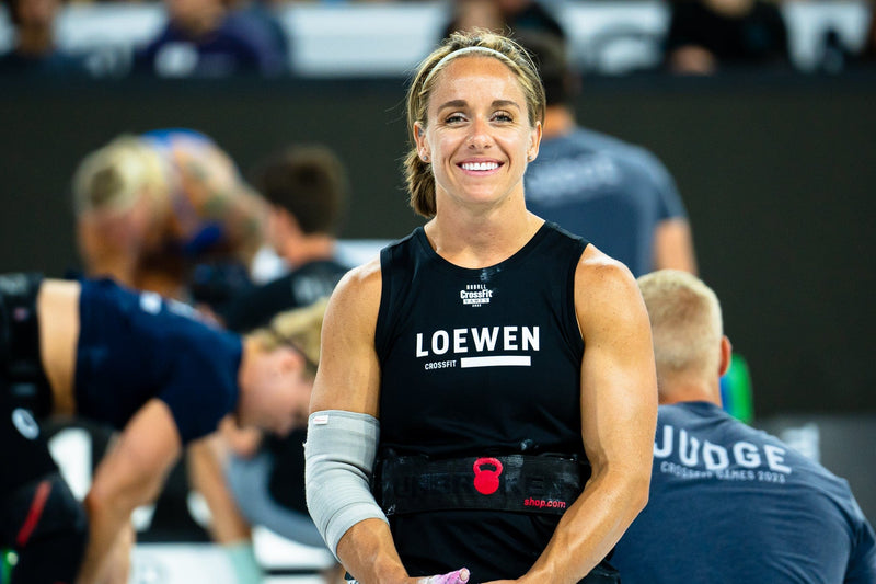 Load image into Gallery viewer, Unbrockenshop - Arielle Loewen signature belt Black