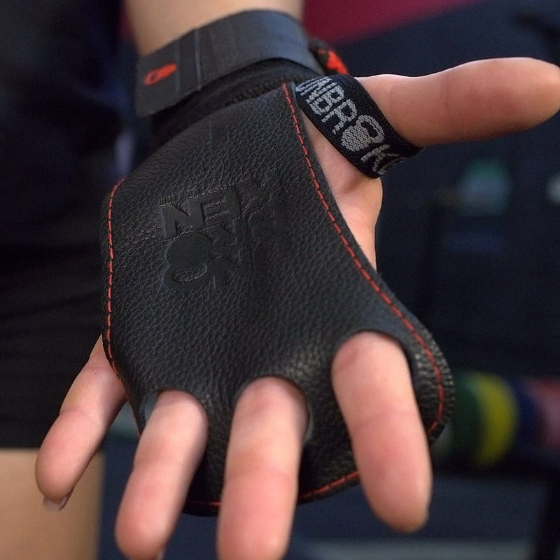 Load image into Gallery viewer, Unbrockenshop - Hand Grips+Wrist Wraps