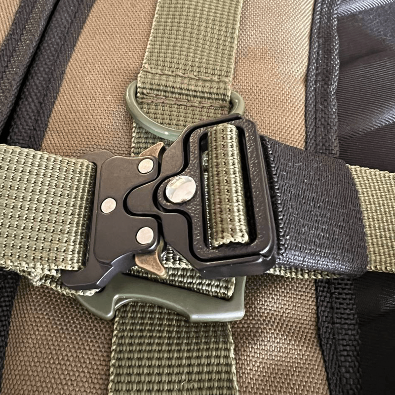 Load image into Gallery viewer, Unbrockenshop - Legit Backpack 25 Liters