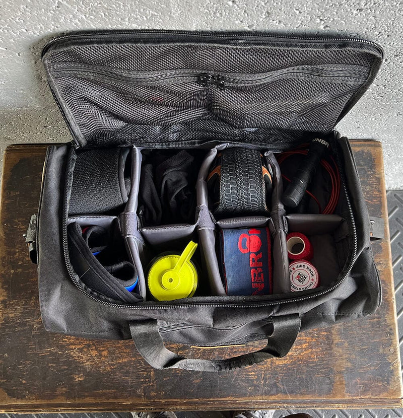 Load image into Gallery viewer, Unbrockenshop - Legit Duffel Bag 30 Liters