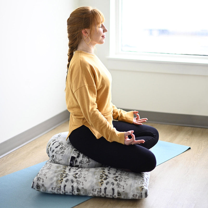 Load image into Gallery viewer, Yoga Design Lab - Zabuton Meditation Pillow