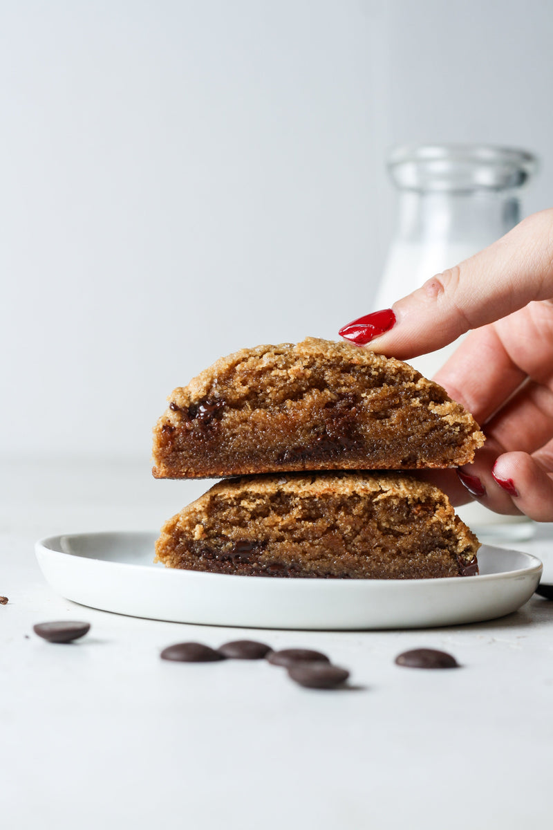 Load image into Gallery viewer, Sweet Addison's - Vegan Chocolate Chip Cookies
