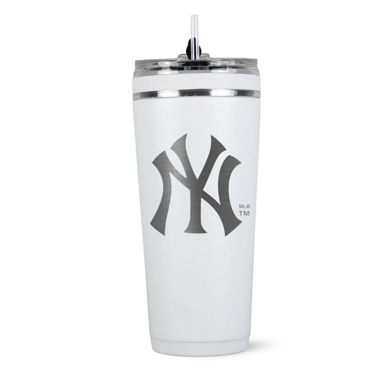 Ice Shaker - Officially Licensed New York Yankees 26oz Flex Bottle - White