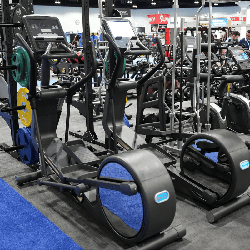 Load image into Gallery viewer, Muscle D Fitness - Commercial Elliptical Trainer - Touch Screen - Cardio - Cross Trainer
