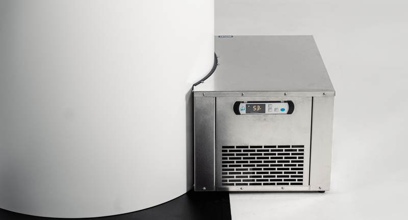 Load image into Gallery viewer, The Cold Life - Pro Curve Chiller
