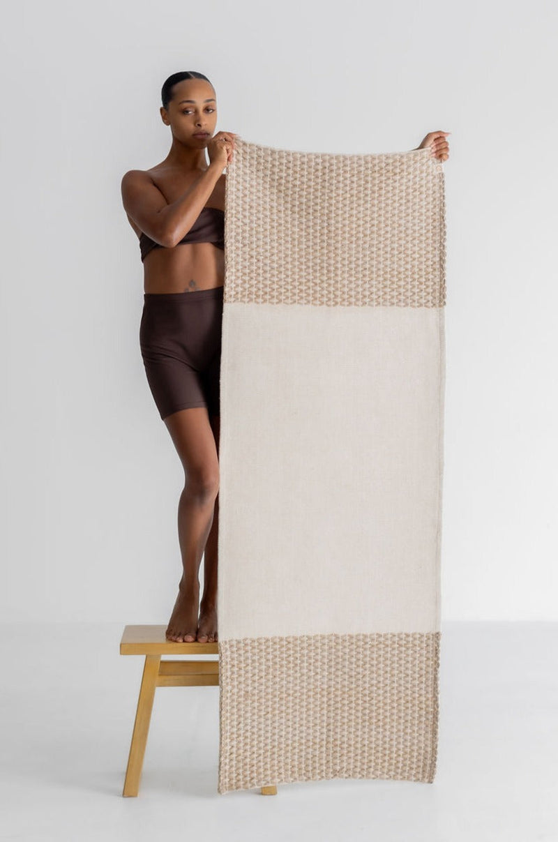 Load image into Gallery viewer, Oko Living - Diamond Yoga Mat - Clay &amp; Cream 7mm
