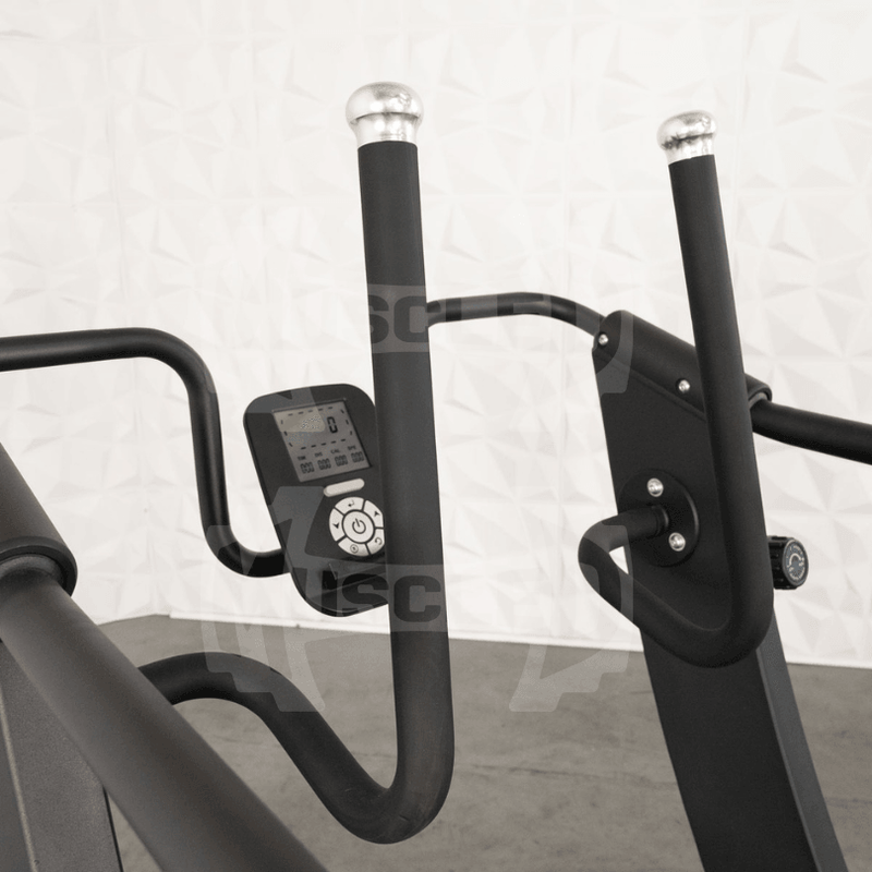 Load image into Gallery viewer, Muscle D Fitness - Commercial Self Powered Curve Treadmill - Standalone
