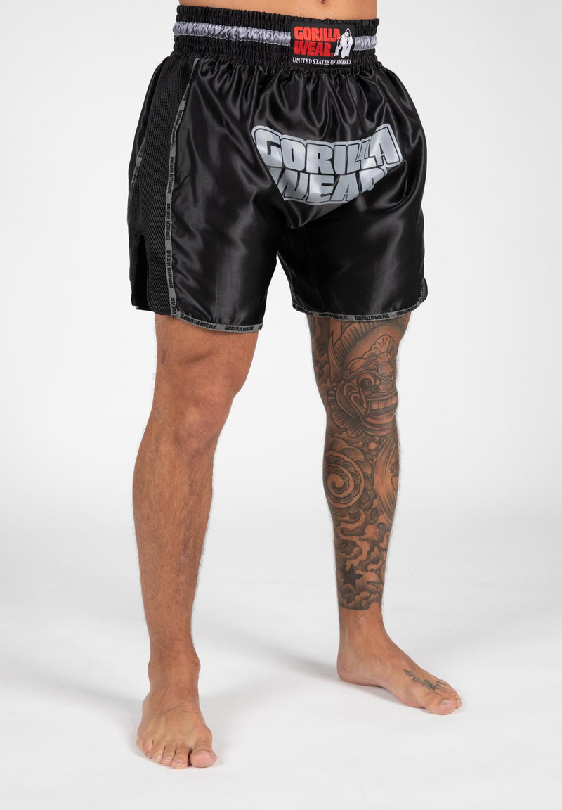 Load image into Gallery viewer, Gorilla Wear - Piru Muay Thai Shorts - Black
