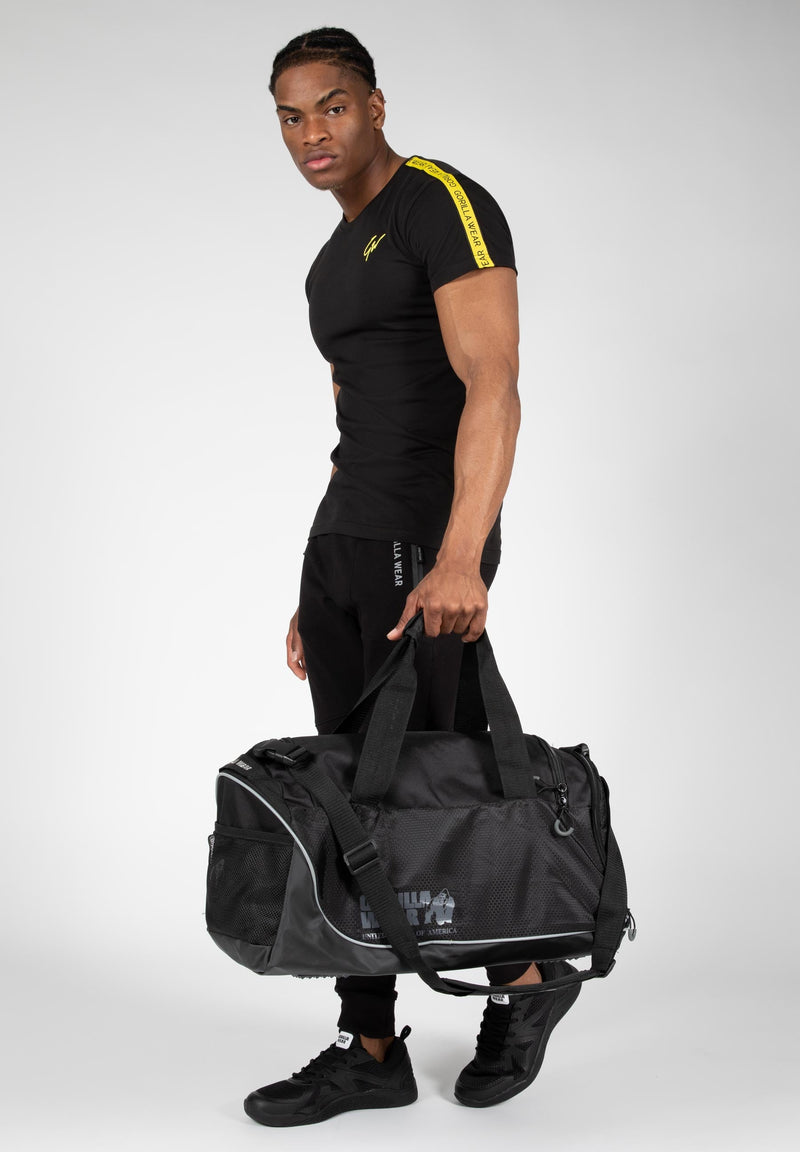 Load image into Gallery viewer, Chester T-shirt - Black/Yellow

