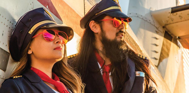 Load image into Gallery viewer, Mach G goodr CAPTAIN BLUNT&#39;S RED-EYE
