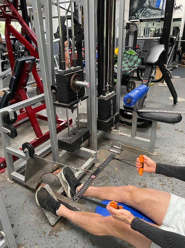 Load image into Gallery viewer, GymPin - Black Pro D-Handle Bar 30 Inch &amp; Angles 90 Grips Combo - Two Great Products - Add More Weight
