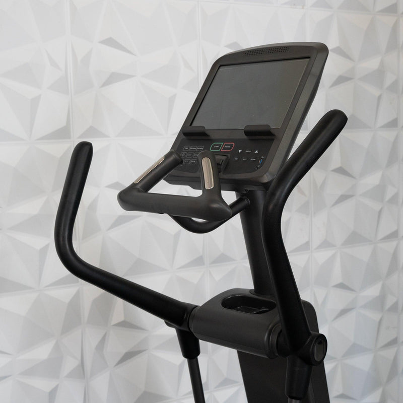 Load image into Gallery viewer, Muscle D Fitness - Commercial Elliptical Trainer - Touch Screen - Cardio - Cross Trainer
