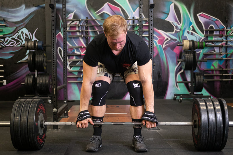 Load image into Gallery viewer, Padded Figure 8 Weightlifting Straps
