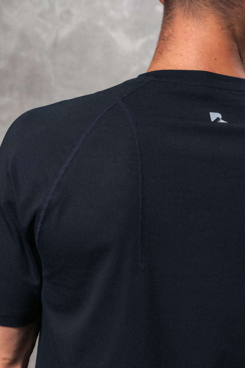 Load image into Gallery viewer, Runner&#39;s Athletics - Airflow Definition Tee Black

