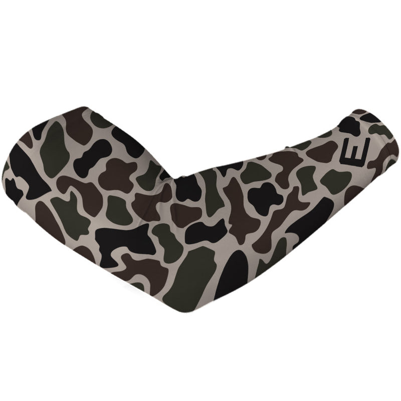 Load image into Gallery viewer, Elite Athletic Gear - Duck Camo Arm Sleeve
