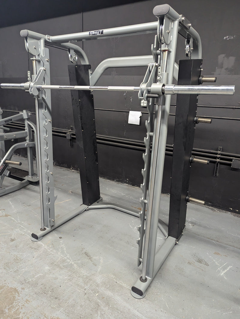 Load image into Gallery viewer, Muscle D Fitness - Sweet Smith Machine
