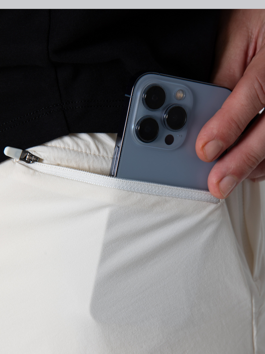 Runner's Athletics - FlexFlow Functional Shorts Beige