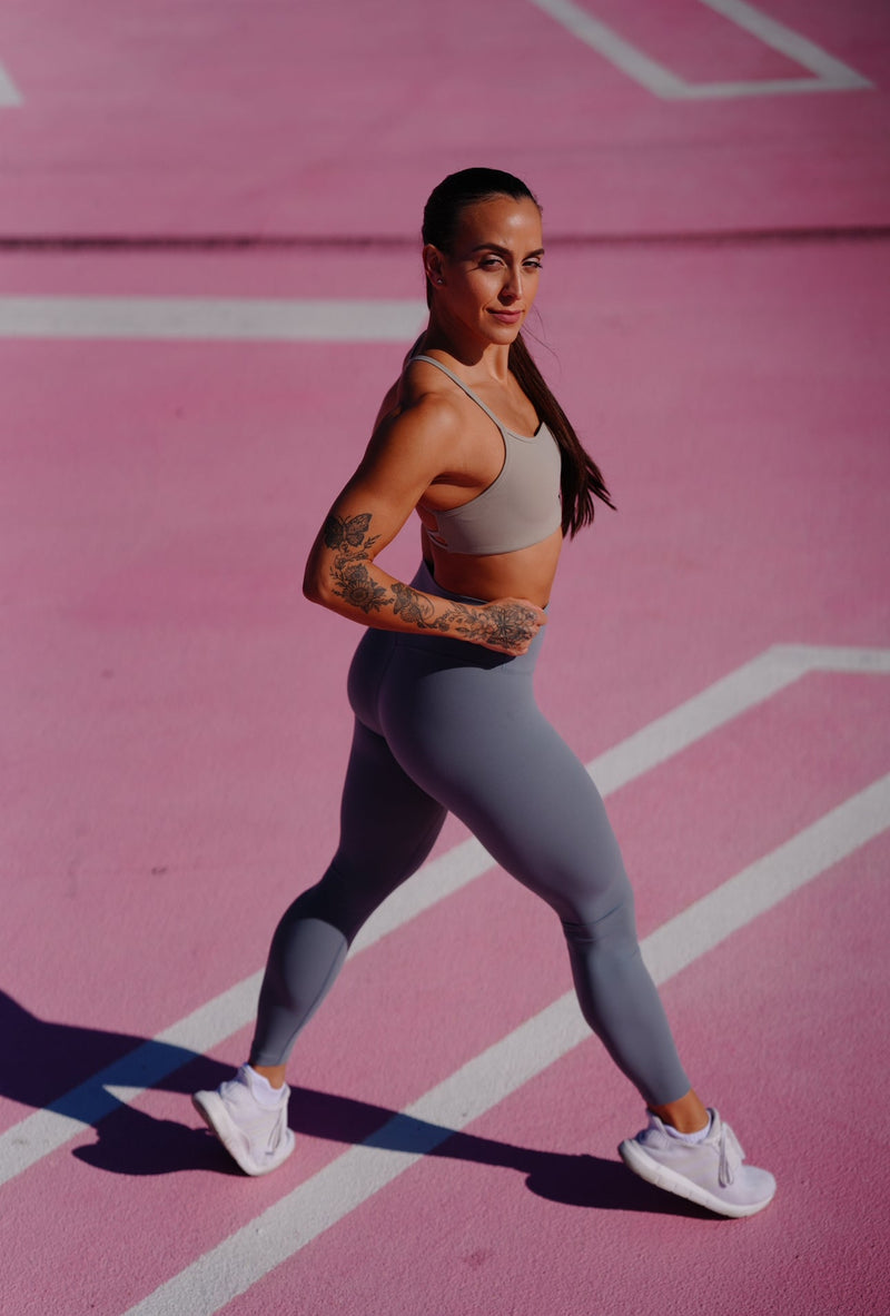 Load image into Gallery viewer, Peachy Athletic - Aeris Sports Bra (Light Support)
