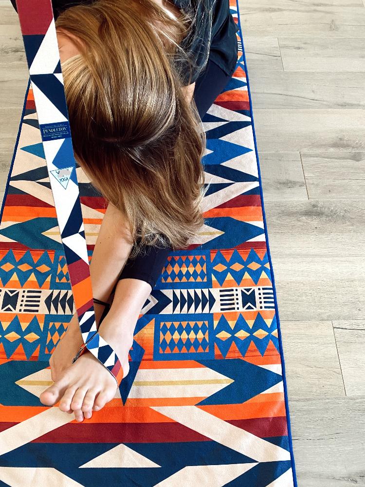 Load image into Gallery viewer, Yune Yoga - Yoga Strap Pendleton Fire Legend
