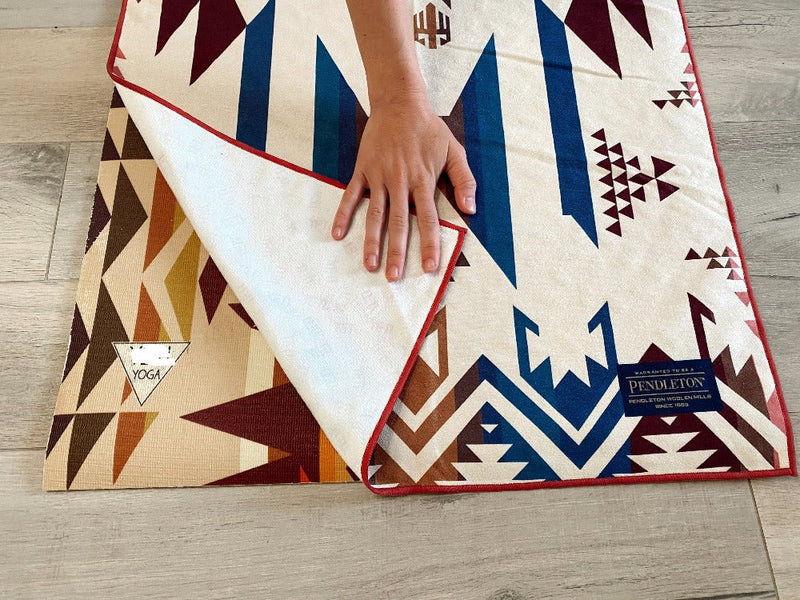 Load image into Gallery viewer, Yune Yoga - Yoga Towel Pendleton White Sands
