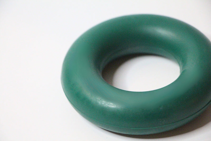 Load image into Gallery viewer, Grip Better - Beginner Grip Ring (Green 30 LB)
